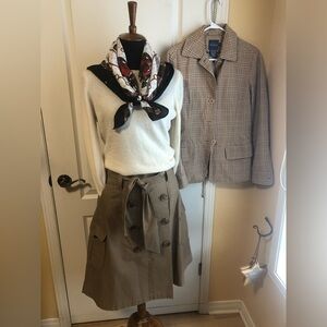 GAP Khaki Tan cargo A Line Skirt pockets